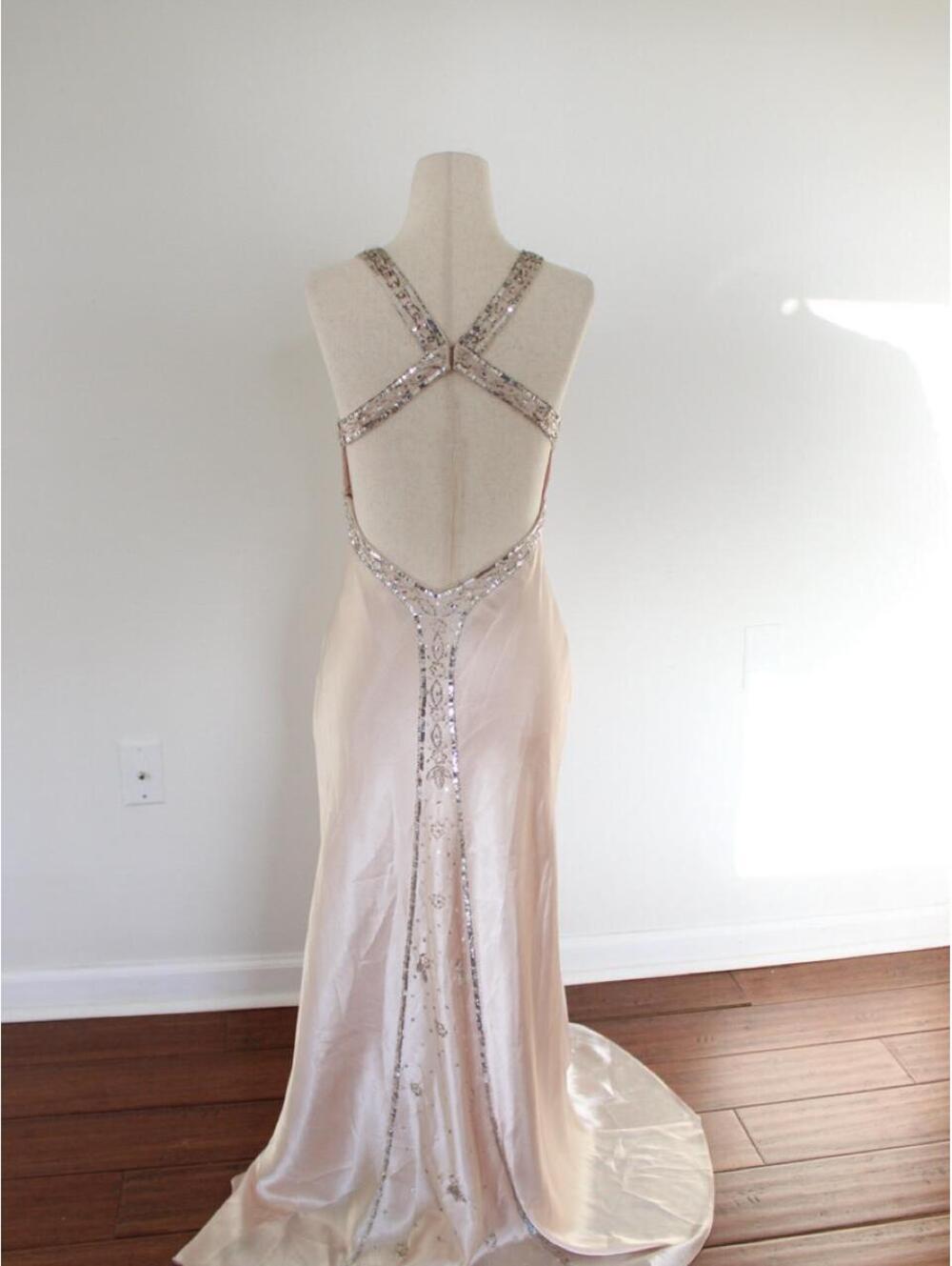 Hailey Logan by Adrianna Papell champagne beaded v neck formal dress. Size 5/6
